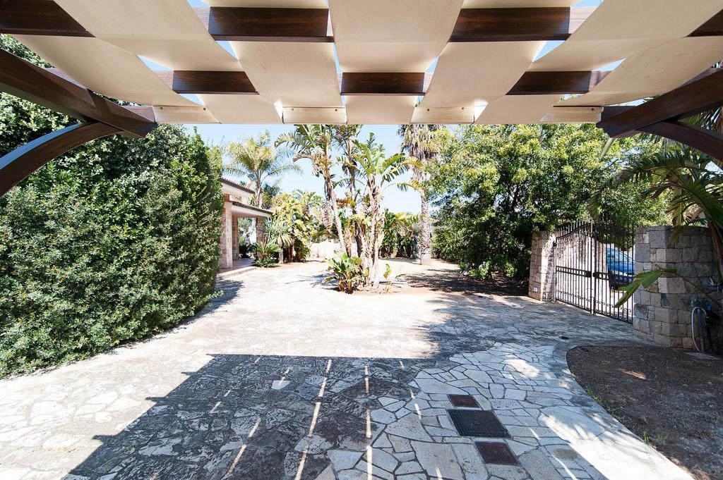 Villa Rose มารีนา ดี มันกาแวร์ซา ภายนอก รูปภาพ